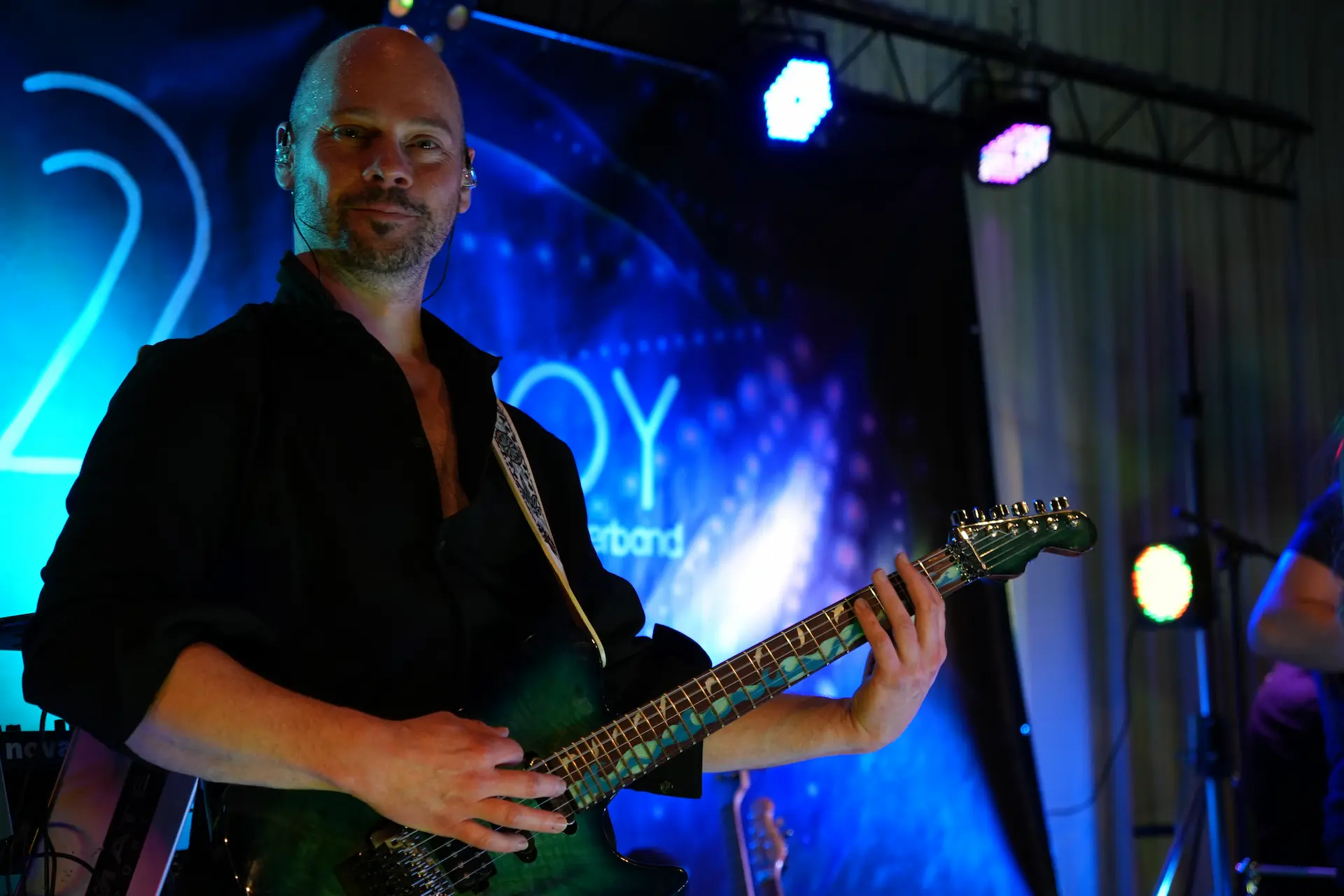 Jasper van 2Enjoy Coverband